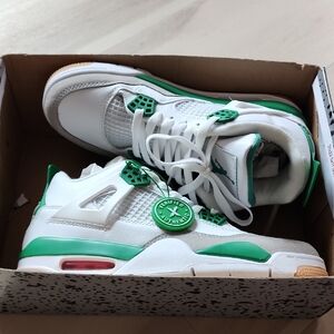 Nike Air Jordan 4 Retro White and Green Sneakers